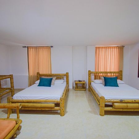 Hotel Toledo Plaza อาร์เมเนีย ภายนอก รูปภาพ